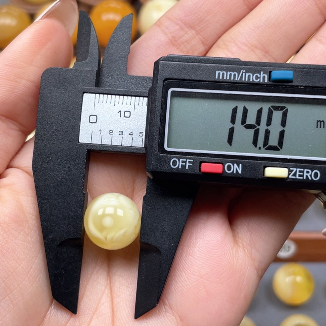 琥珀珠宝奇石未镶嵌狂*