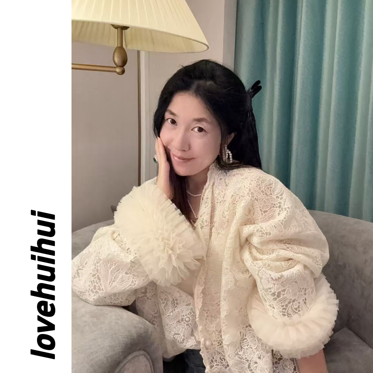 llovehuihui《时髦精出游穿搭》超仙气蕾丝浪漫蓬蓬袖上衣