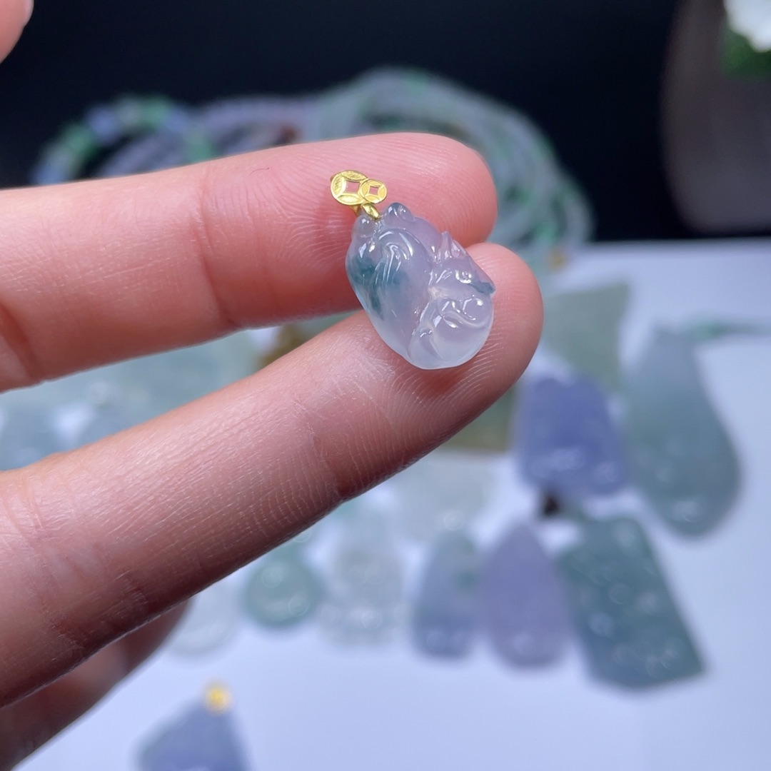 翡翠颈饰18K金镶嵌狐狸