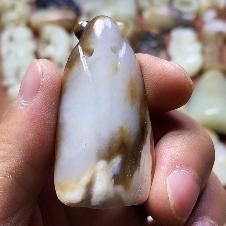 和田玉未镶嵌挂件