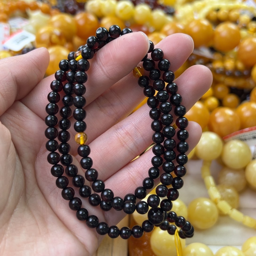 琥珀珠宝奇石未镶嵌