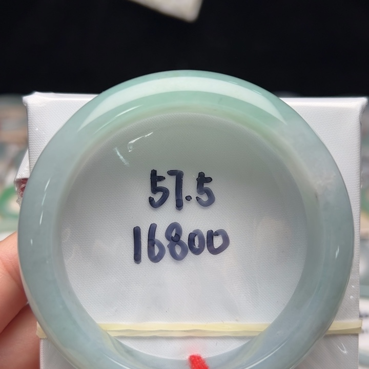 翡翠未镶嵌手镯A货