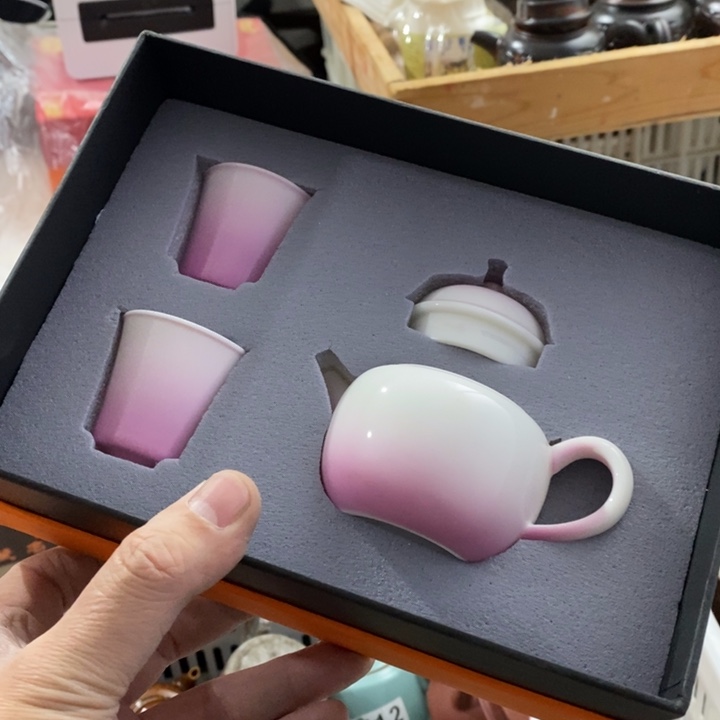 陶瓷艺术品及陶瓷制品