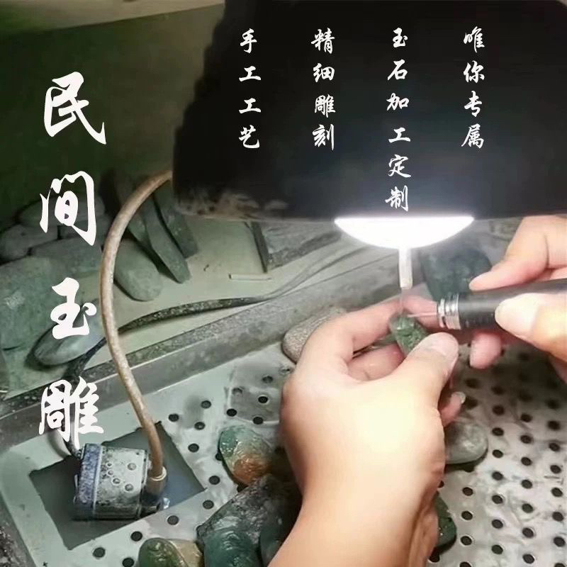 天然和田玉牛头风水吊坠定制生肖牛精雕高端大气上档次