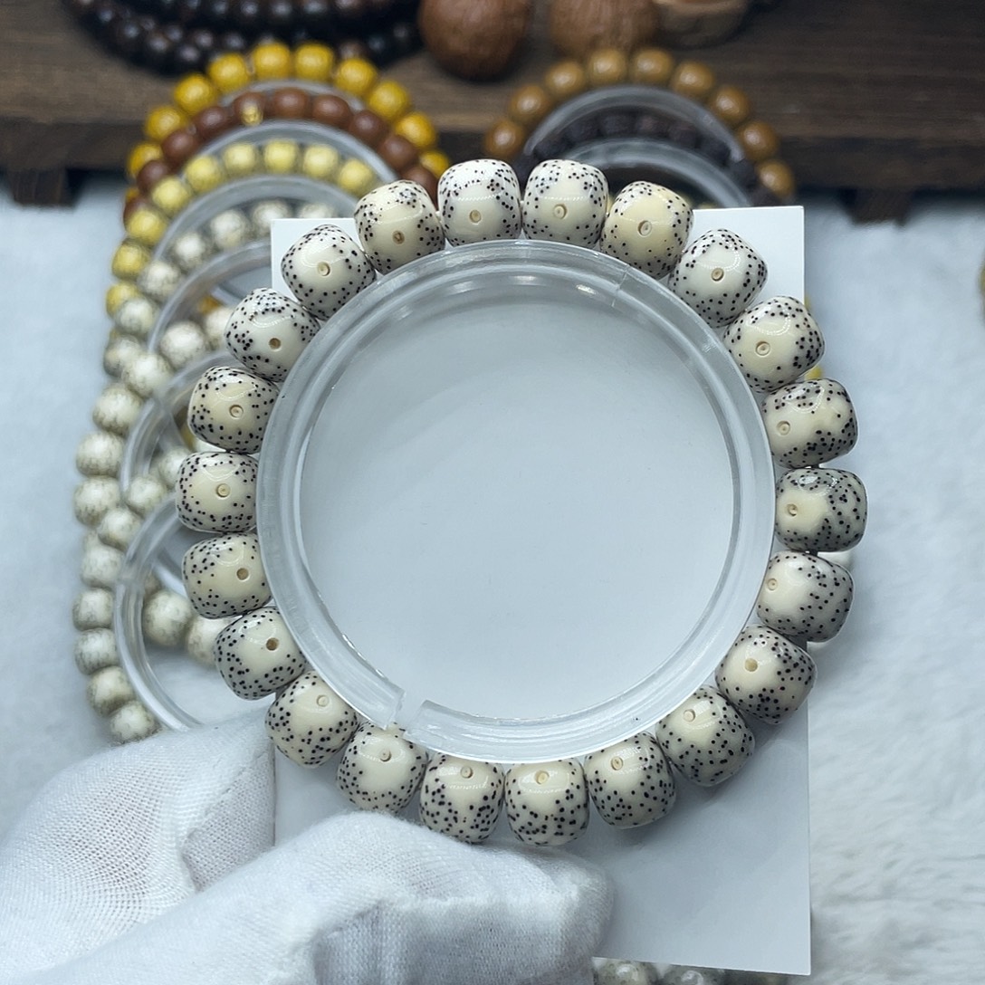 手串星月菩提原生态瓷白10.5✖️9.5大眼睛