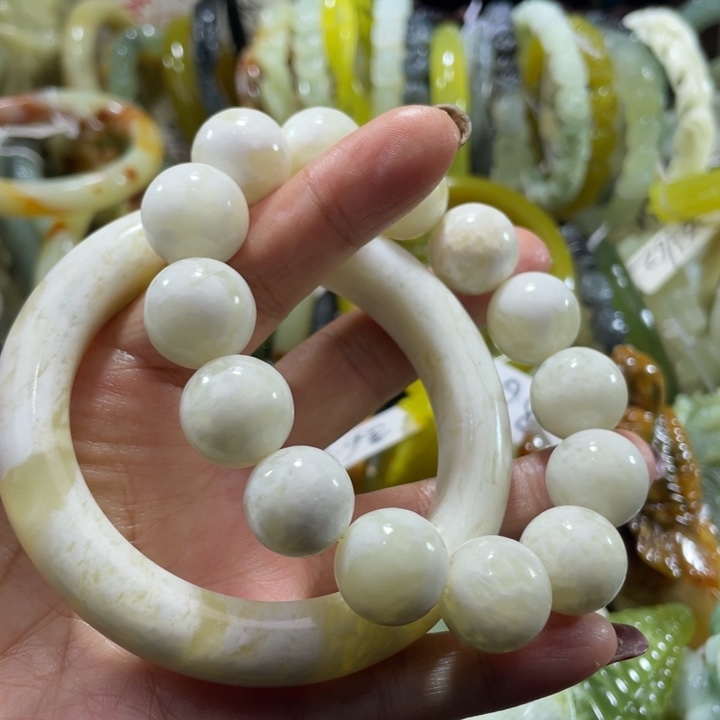 岫玉未镶嵌手镯59.60