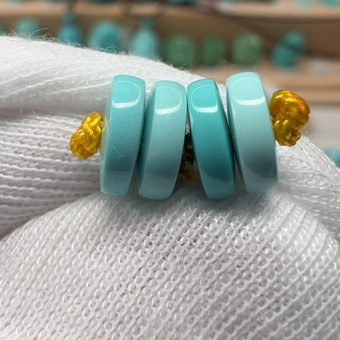 绿松石配饰未镶嵌