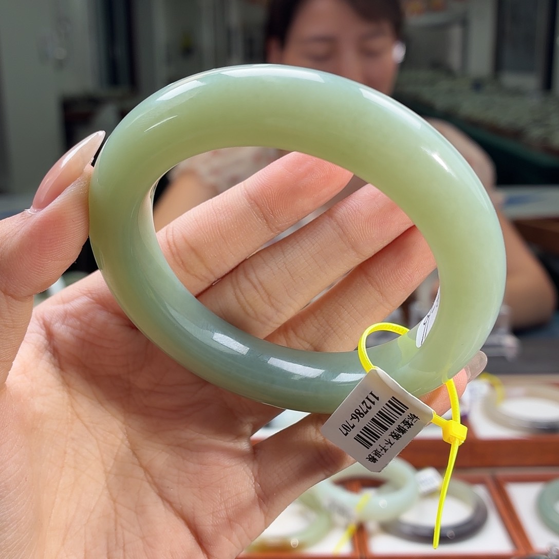 和田玉手镯未镶嵌5758