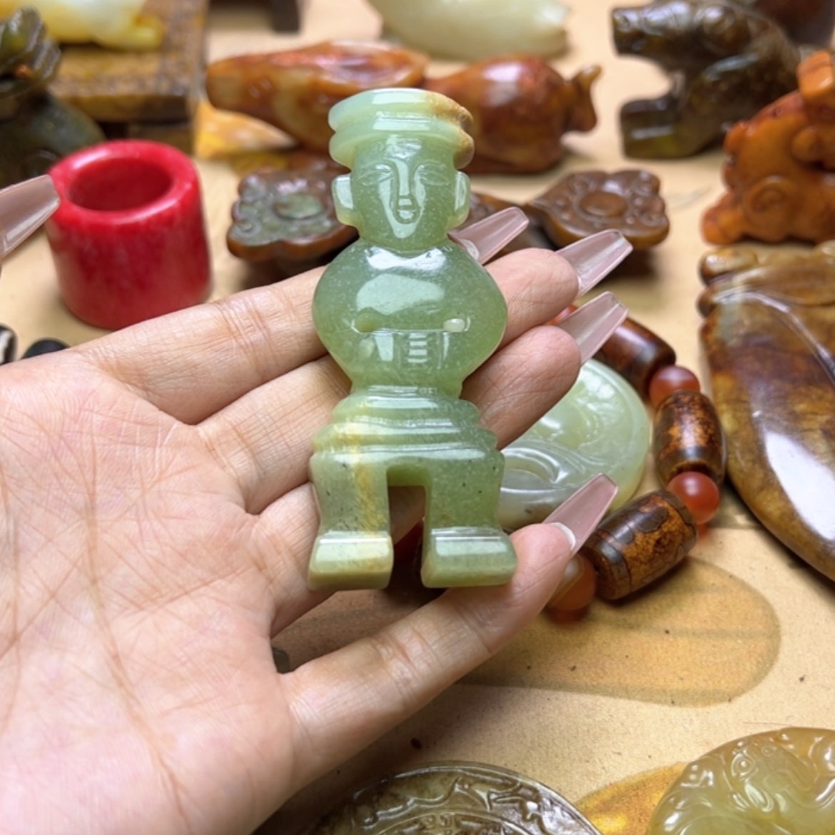 【闪购商品】蛇纹石玉颈饰未镶嵌