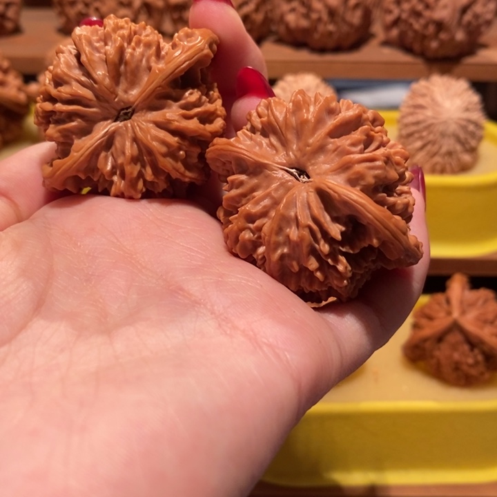 请***置吊坠文玩核桃满天星