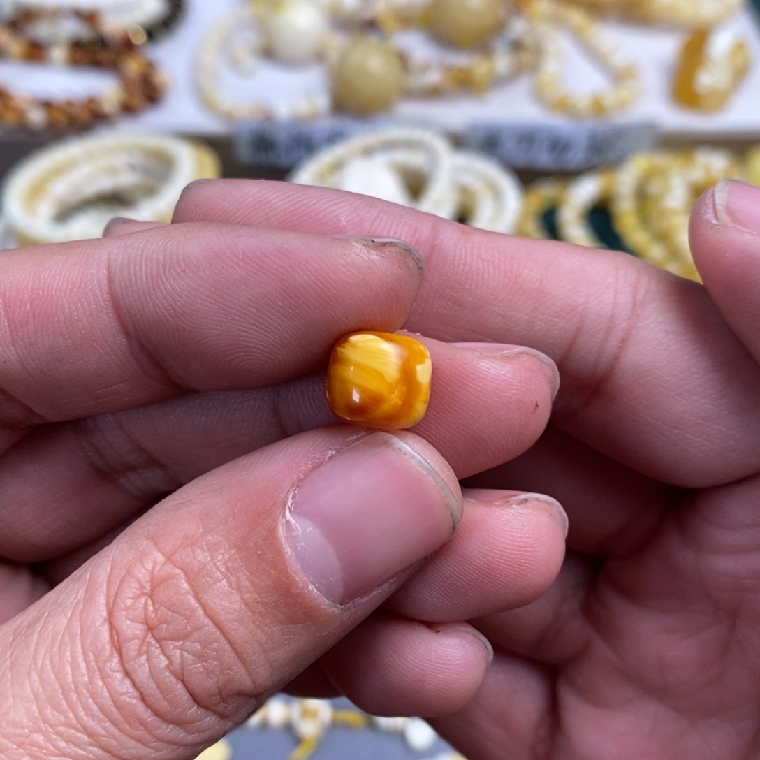 琥珀裸石未镶嵌原****梦10+老型