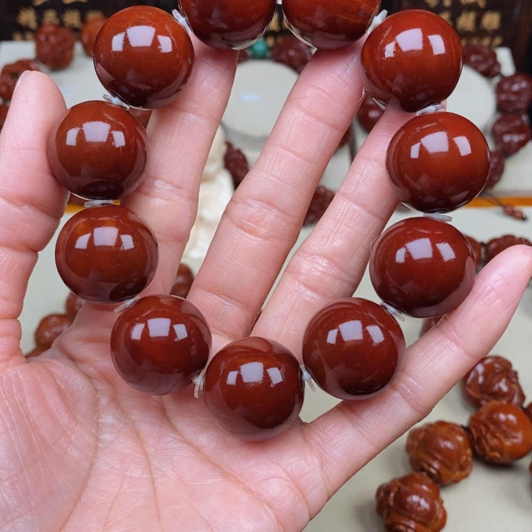 橄榄核吊坠贝*爷光珠，