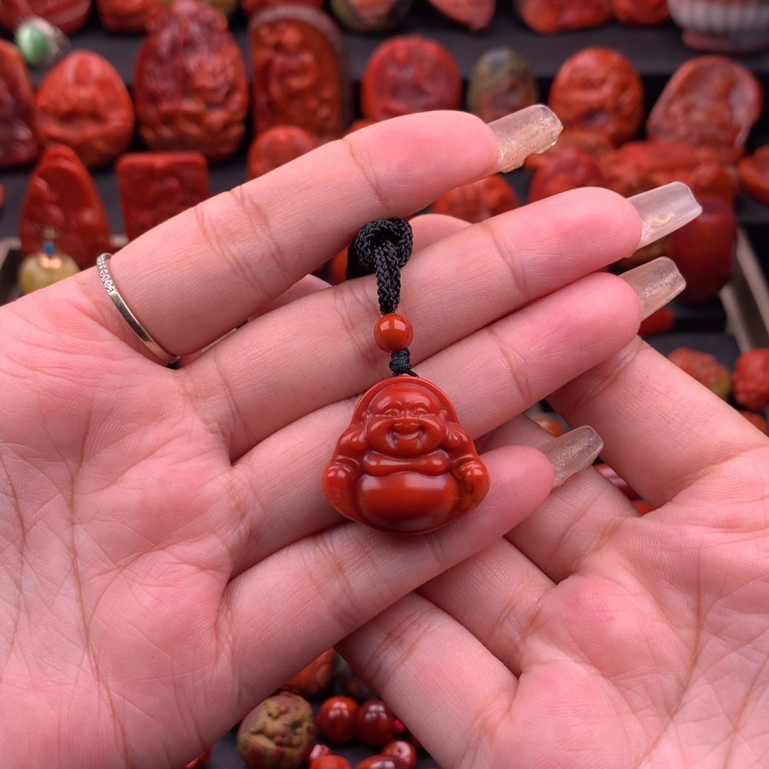 南红玛瑙南红保山辣椒红佛工吊坠未镶嵌