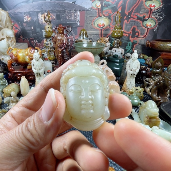 和田玉颈饰未镶嵌