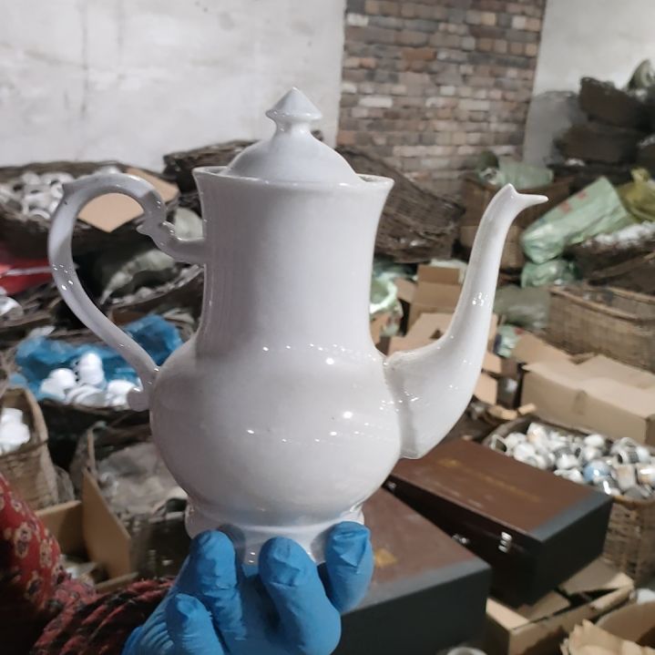 摆件陶瓷盘子碗啥都有