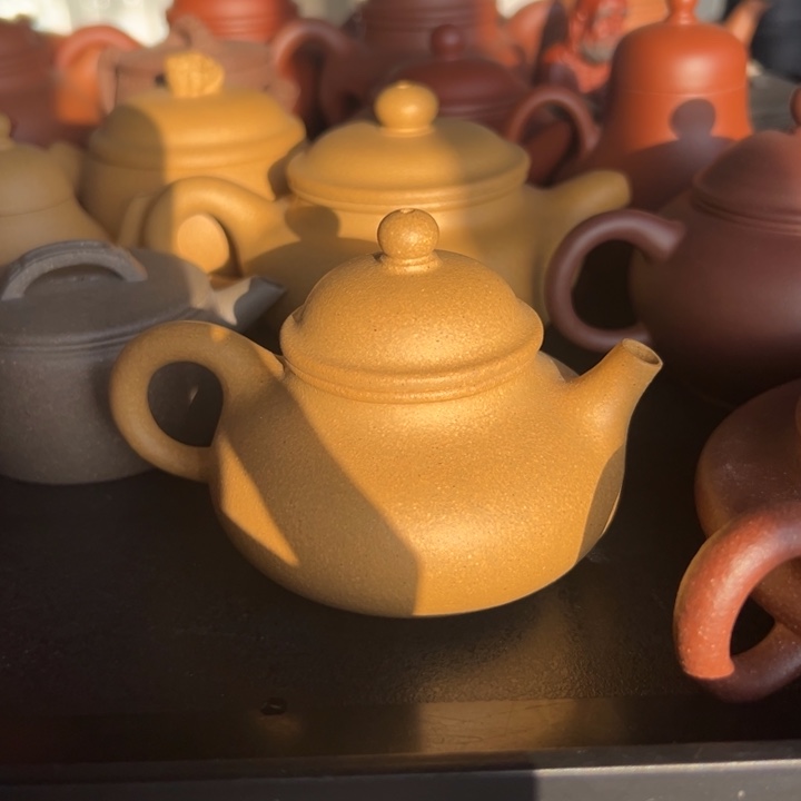 紫砂茶案精工容天黄金150cc