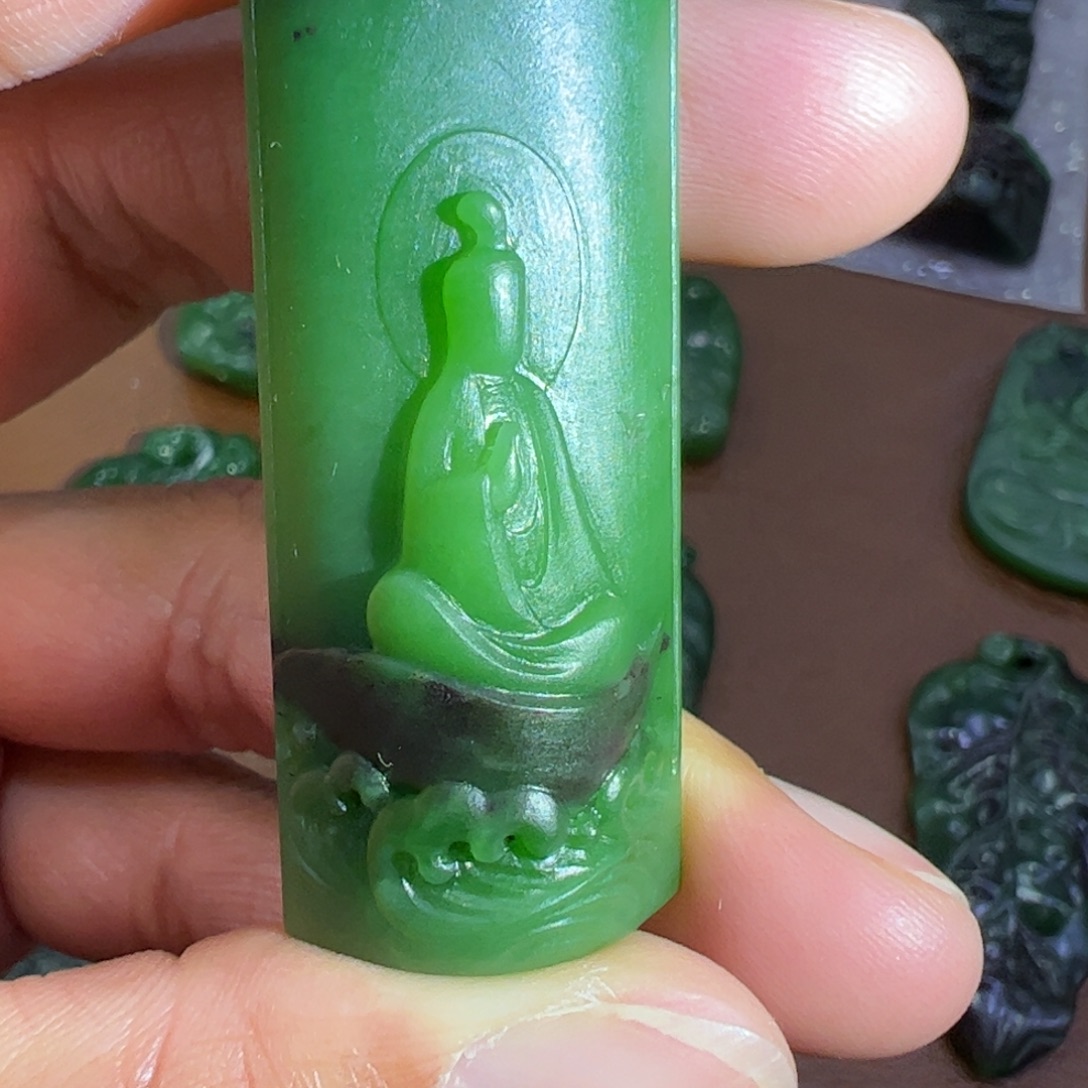 和田玉未镶嵌挂件