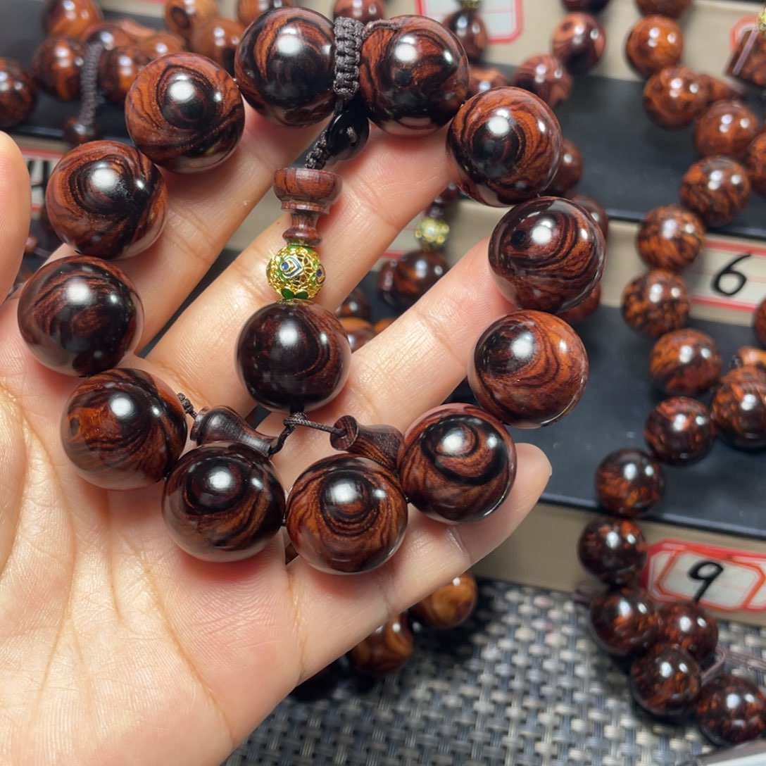 穆***哥花梨木类2.0的双面大蜘蛛