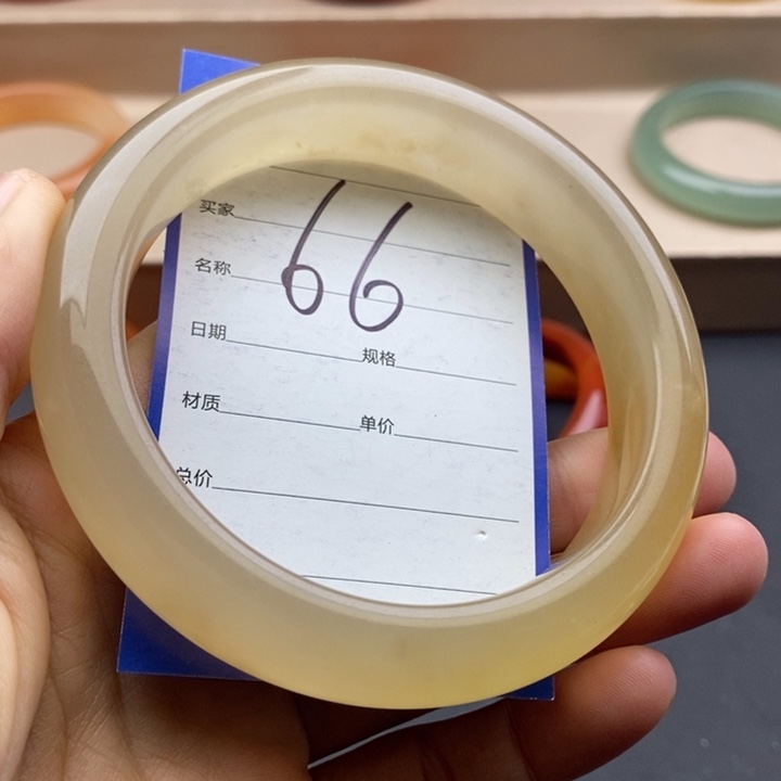 石英质玉未镶嵌手镯