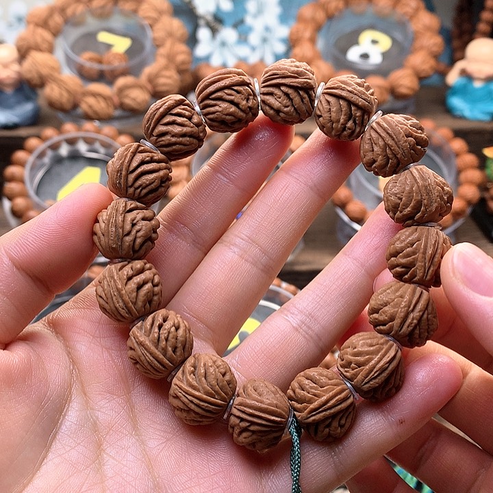 【闪购商品】文玩核桃吊坠1.8刺龙纹