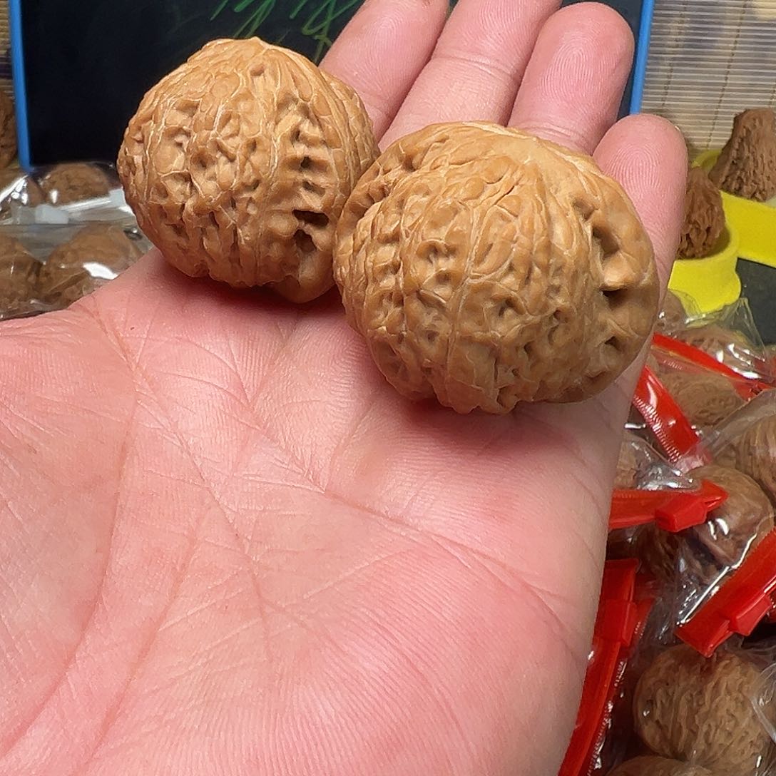文玩核桃吊坠星***光铁锤