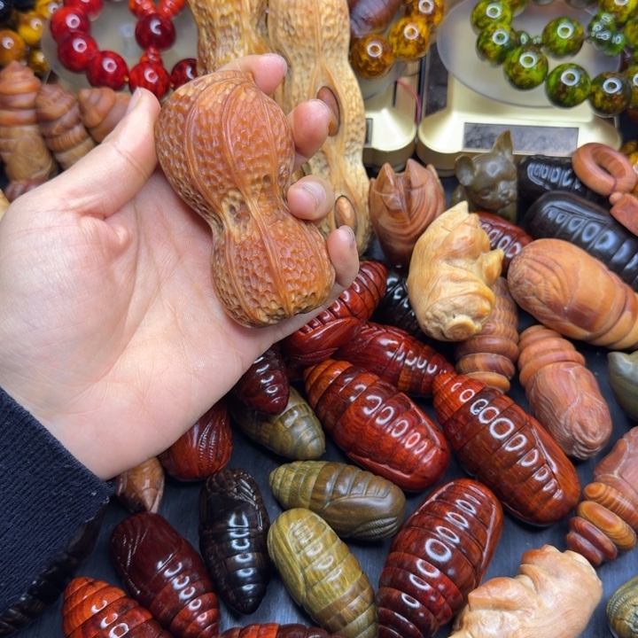 松木琥珀木文玩把件