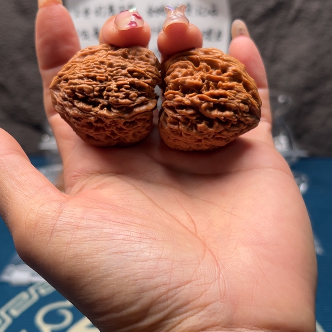 整***活文玩核桃把件南疆37黄，生长线