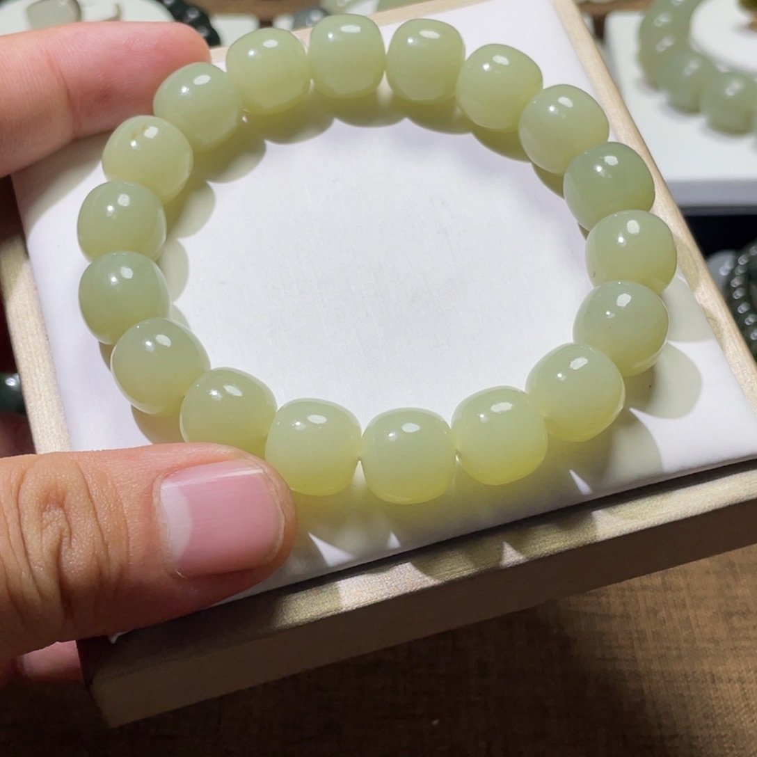 未镶嵌手链和田玉