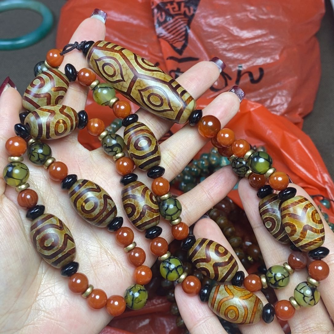 玛瑙/玉髓颈饰未镶嵌