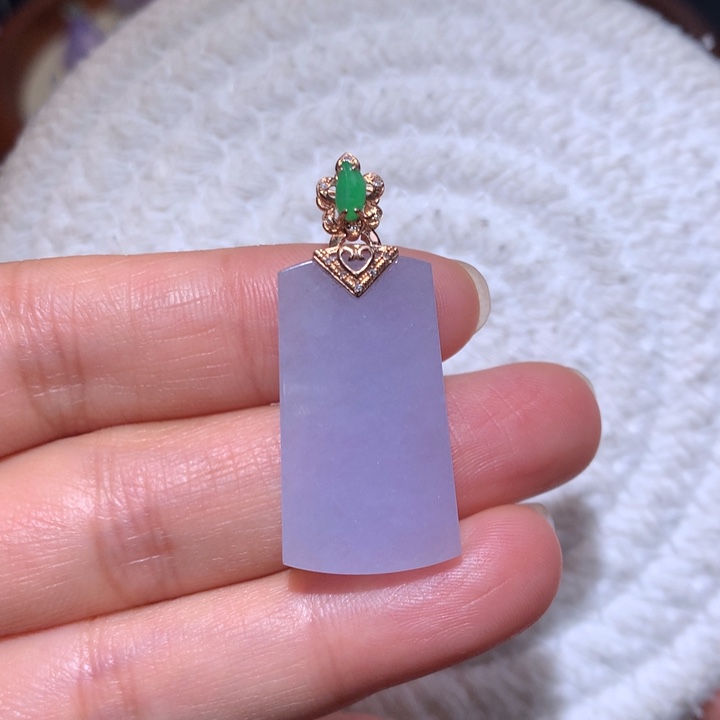 翡翠颈饰18K金镶嵌冰胶紫无事牌