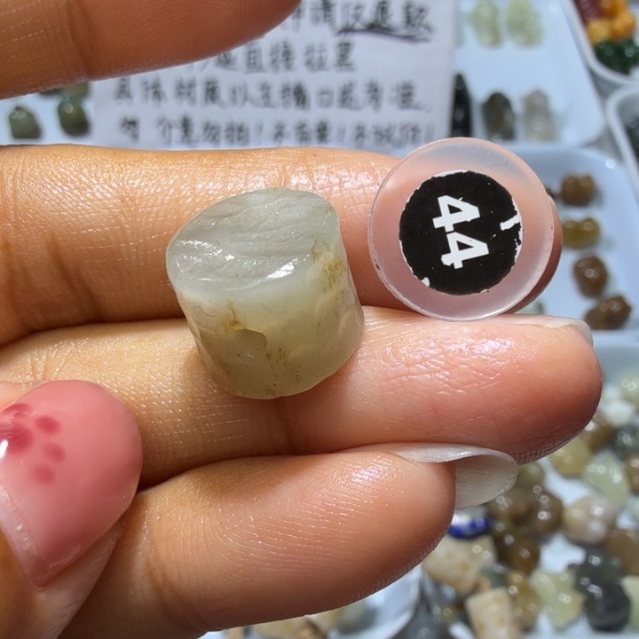 和田玉未镶嵌珠宝奇石