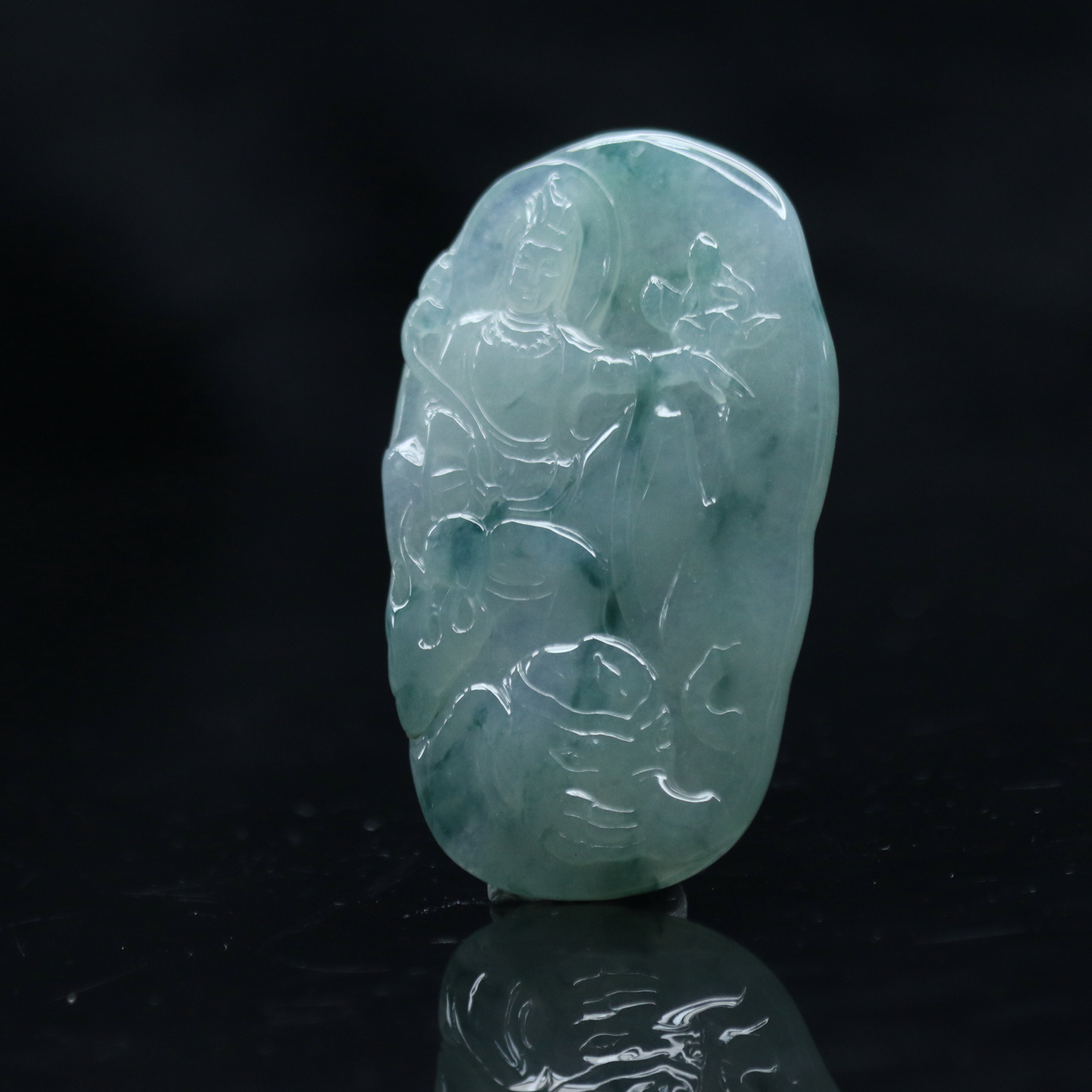 31天然缅甸翡翠A货冰飘蓝花普贤/700769/北京中保拍卖