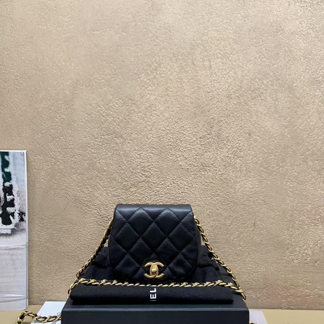 99新 Chanel/香奈儿 壹臻/黑金马蹄小废包 31开 40960090