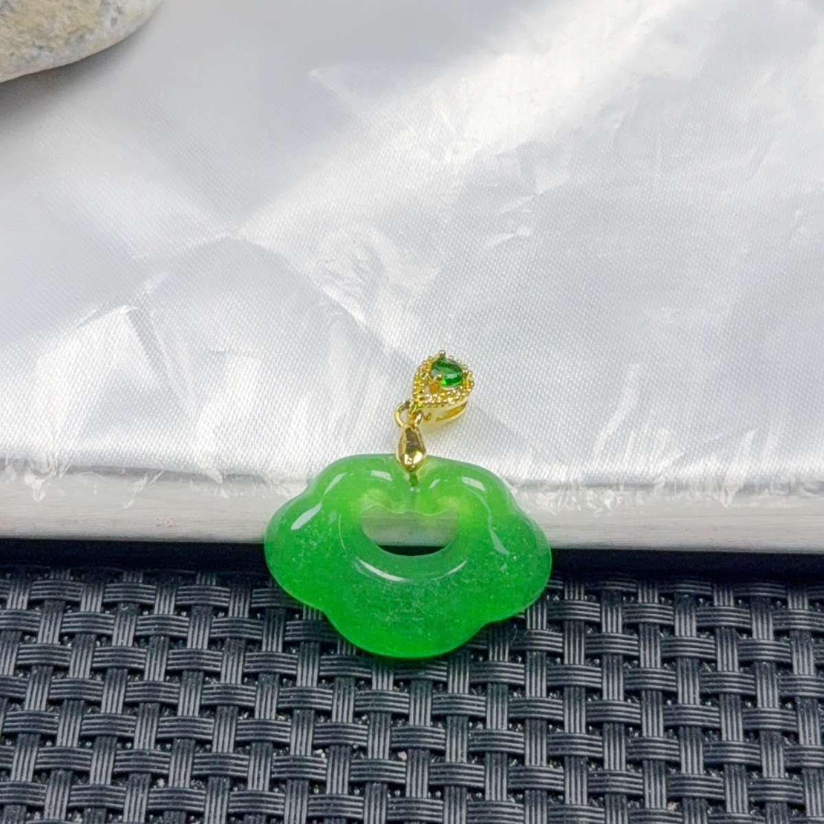 【聚宝严选】D0186绿长命锁吊坠妈妈款精致精美气质百搭lcm