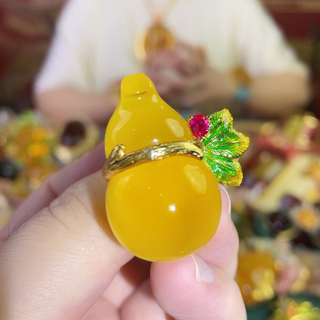 银S925镀金镶嵌蜜蜡戒指