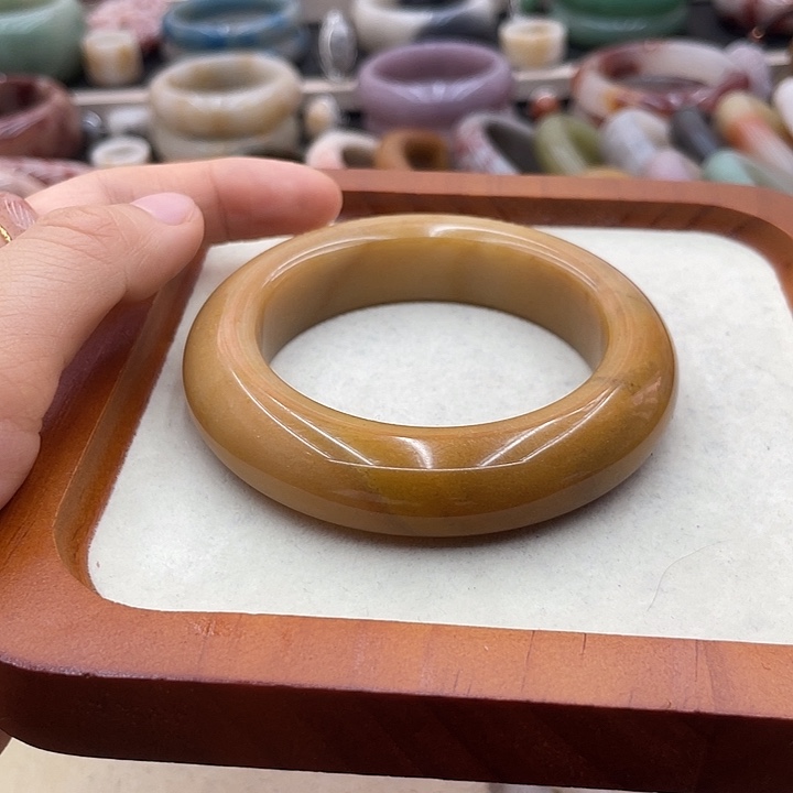 石英质玉圈口57未镶嵌