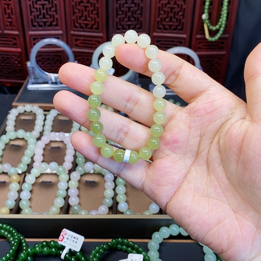 和田玉手串未镶嵌黄口8