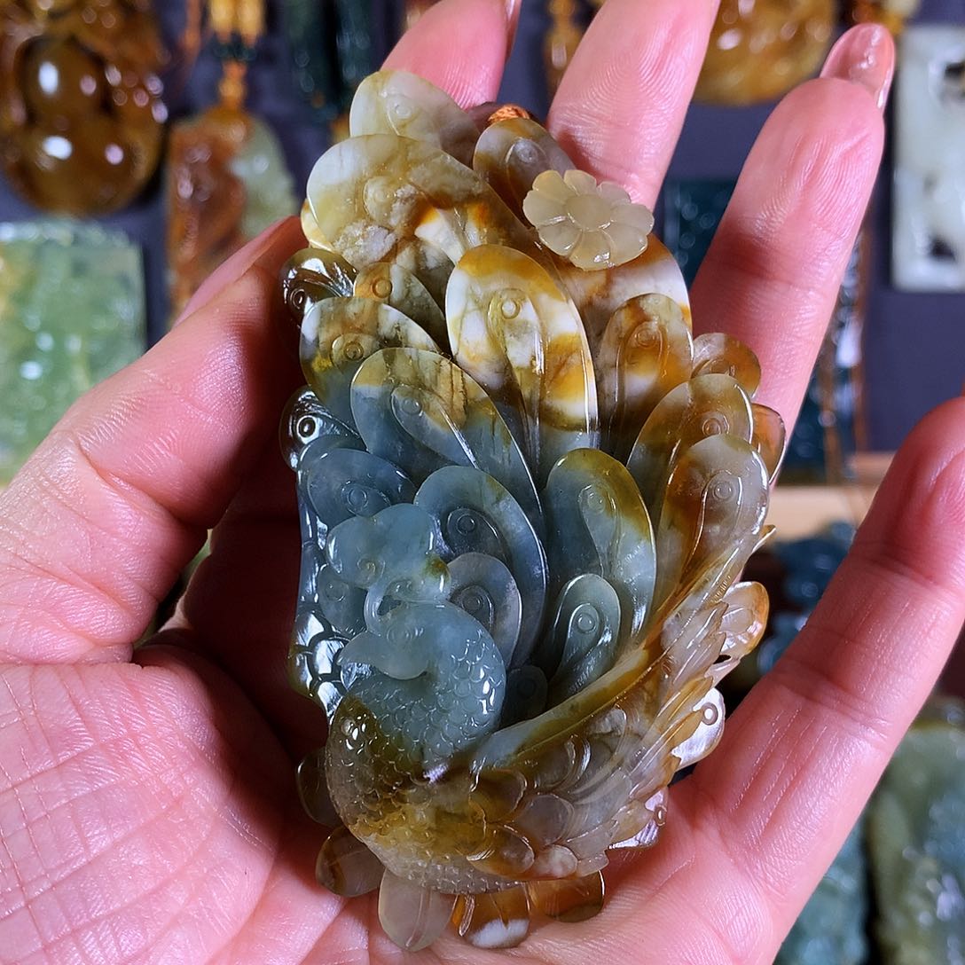 岫玉吊坠(赠链)未镶嵌叁**量