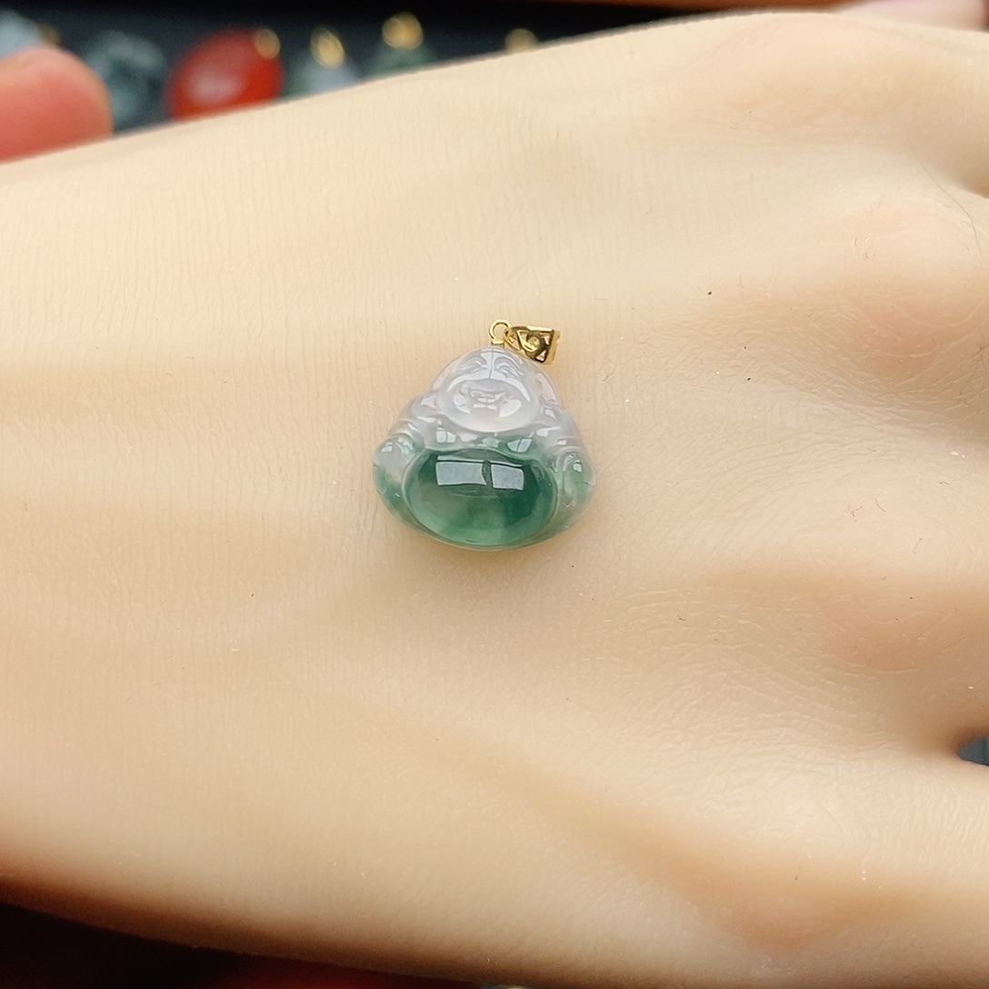 翡翠颈饰18K金镶嵌小*女吊坠