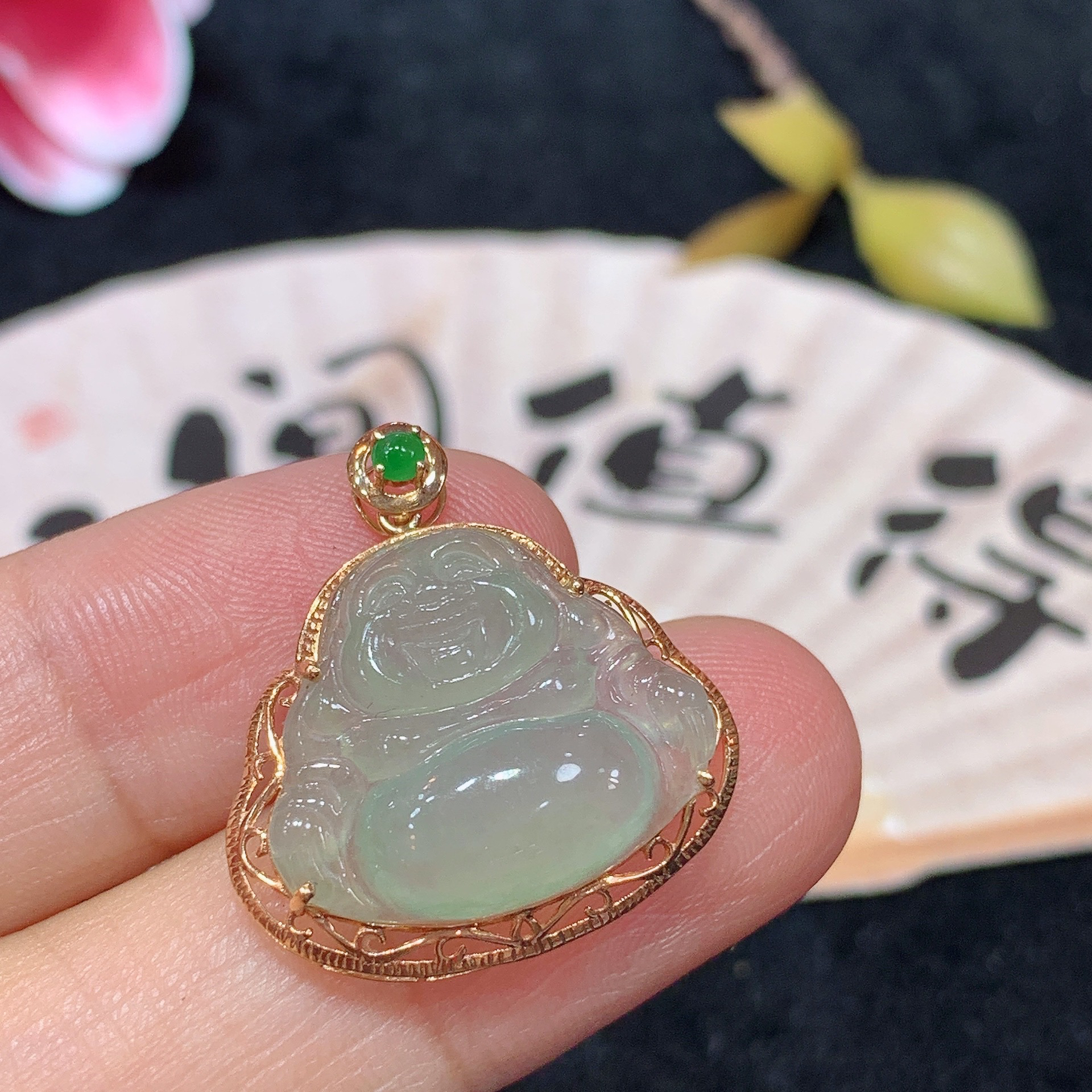 宠粉福利18k金天然A货翡翠迷你小坐佛吊坠经典轻奢时尚