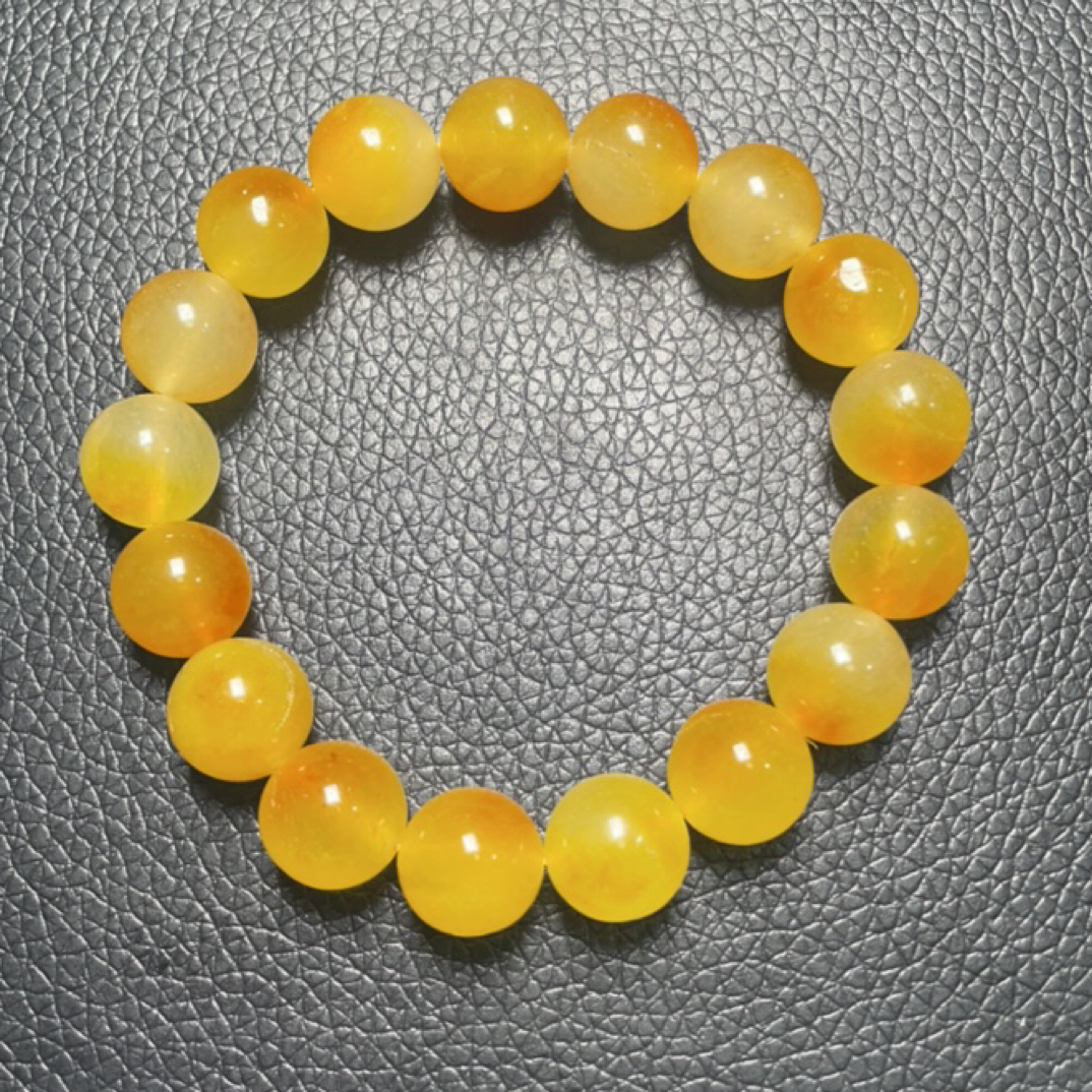   423  卡12飘黄手串