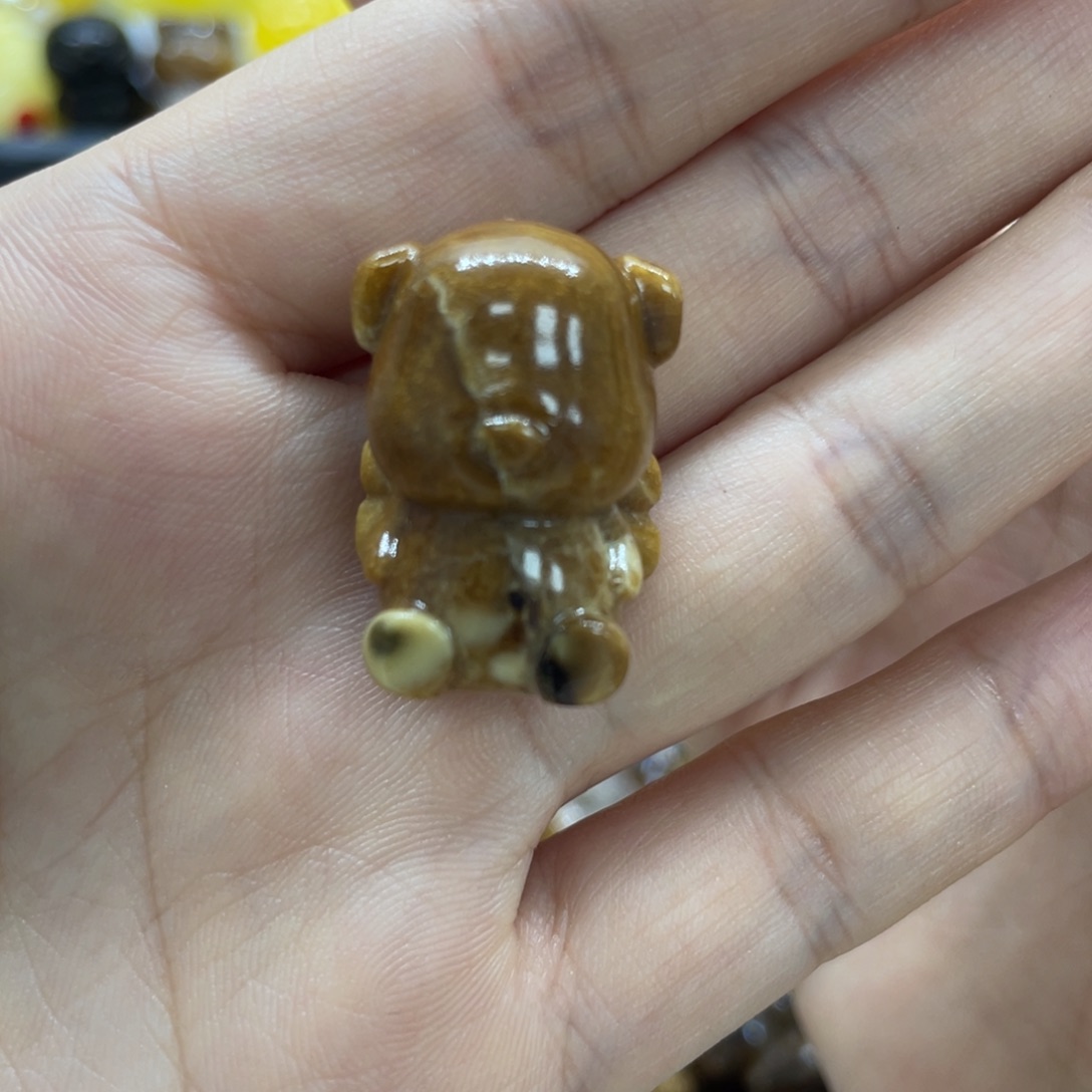 未镶嵌琥珀裸石4.3克翅膀熊