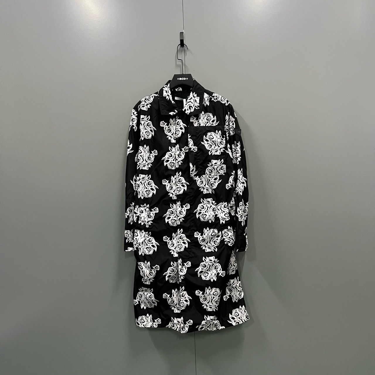 95新 Givenchy/纪梵希 （jp）218 抽象黑白印花风衣 50码
