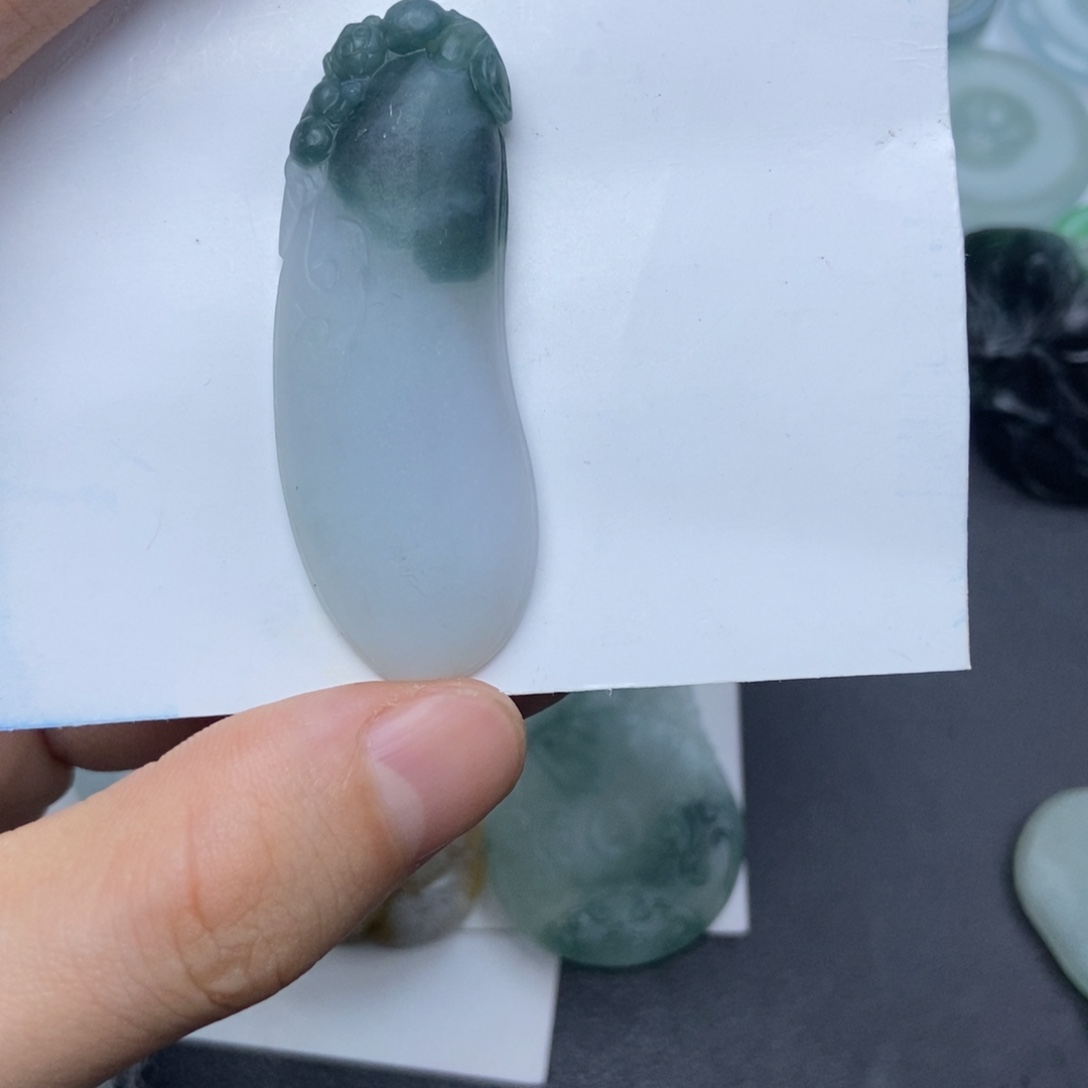 未镶嵌定制翡翠旺**牛瓜
