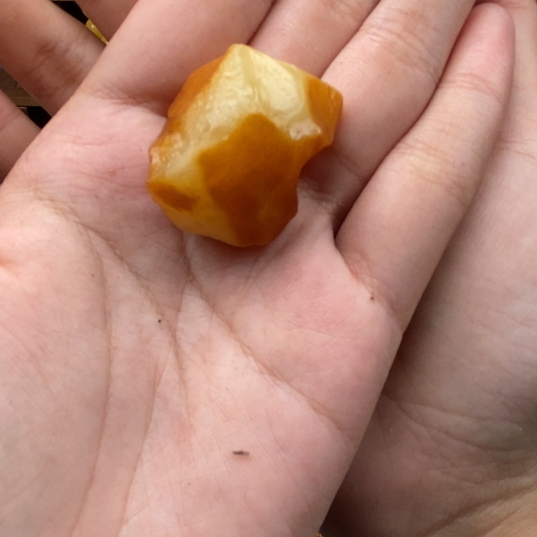 伟***东定制琥珀未镶嵌蜜蜡原石定制