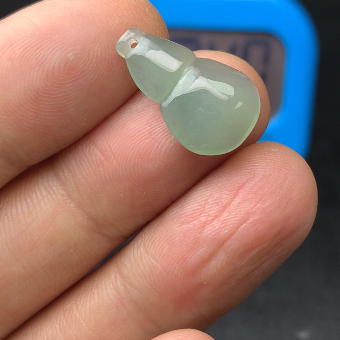 翡翠未镶嵌颈饰翡翠首饰和翡翠珠宝