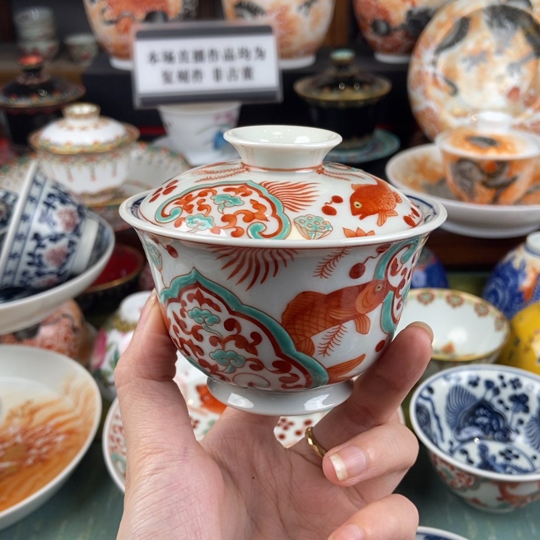 陶瓷的设计师是一个人的