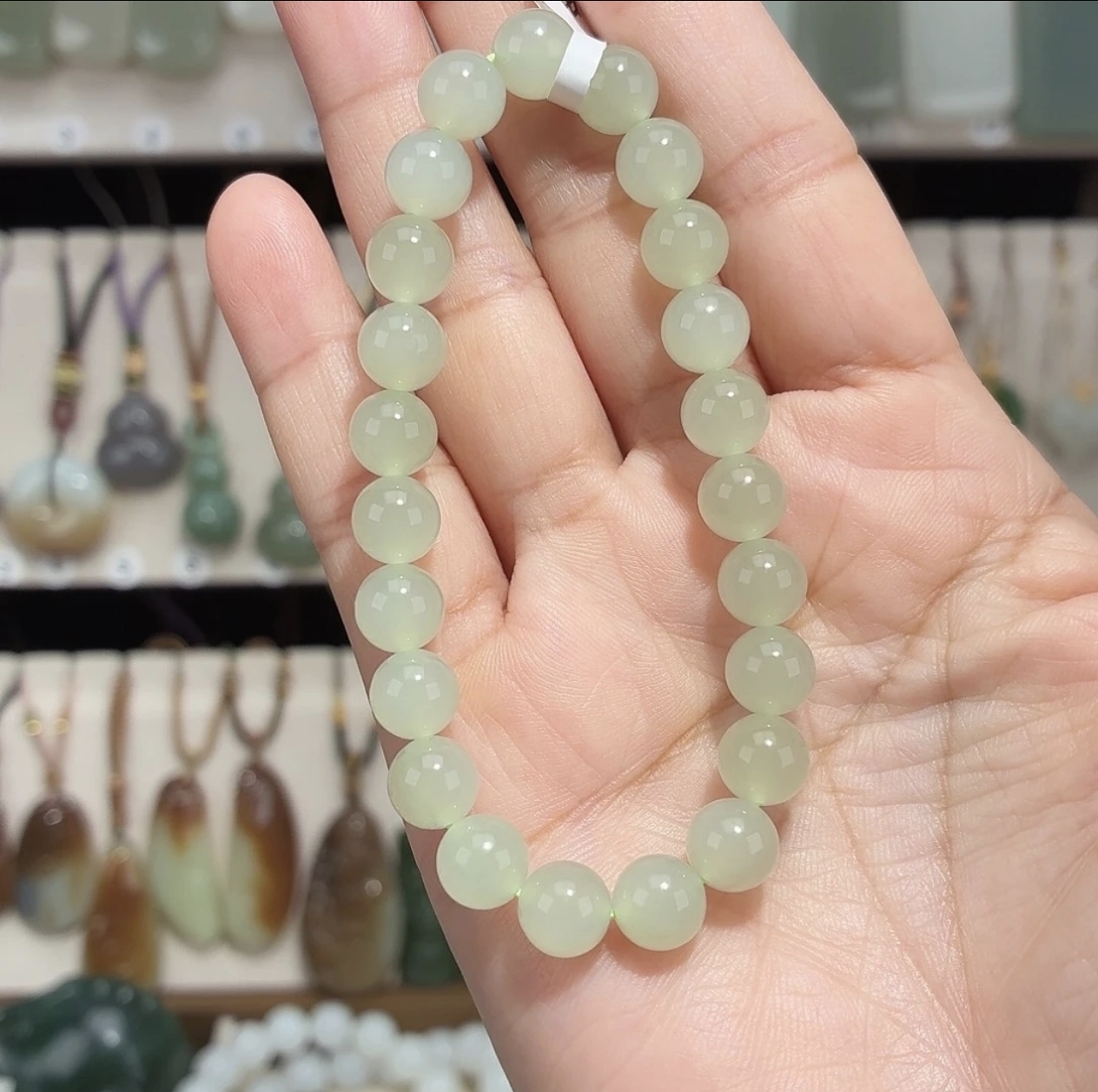 纯天然和田玉晴水手串卡8左右