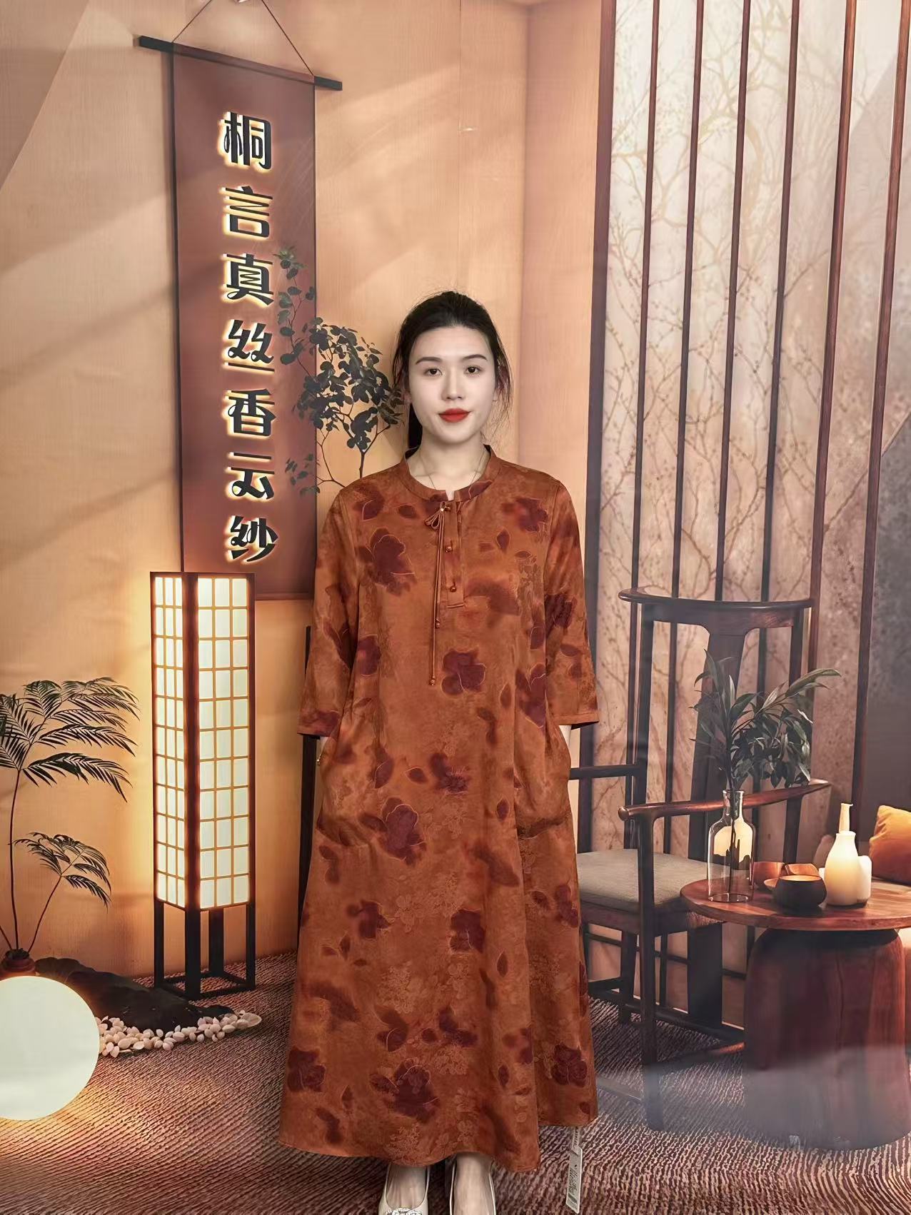 （桐言香云纱100%桑蚕丝）典藏级重锻香云纱连衣裙