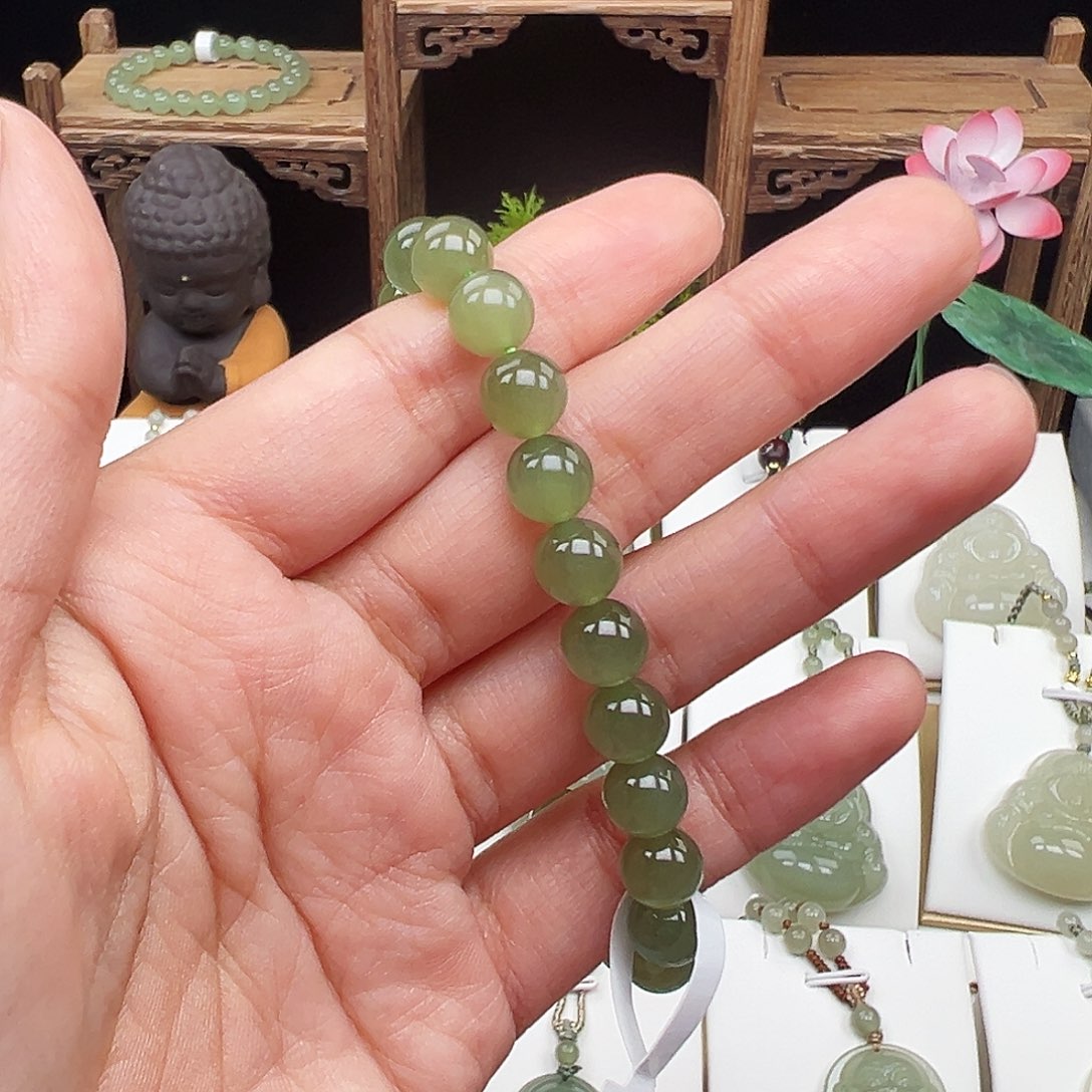 和田玉颈饰未镶嵌枫*?